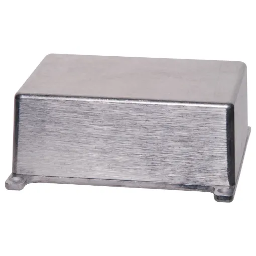 Internal dimensions: 105.2 x 77.7 x 40.5mm.
Heavy duty die cast boxes with flanged lid for easy mounting. They offer a high degree of RFI shielding and are suitable for industrial or automotive use. Available in 6 different sizes for a multitude of applications. All flange and lid holes are countersunk.