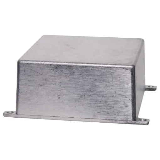 Internal dimensions: 115.7 x 115.7 x 55.2mm 
Heavy duty die cast boxes with flanged lid for easy mounting. They offer a high degree of RFI shielding and are suitable for industrial or automotive use. Available in 6 different sizes for a multitude of applications. All flange and lid holes are countersunk.
