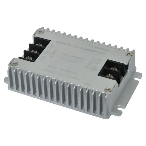 This converter provides a regulated 12V d.c. output at a maximum of 30A from a typical 24V battery. Dimensions: 110x70x23mm