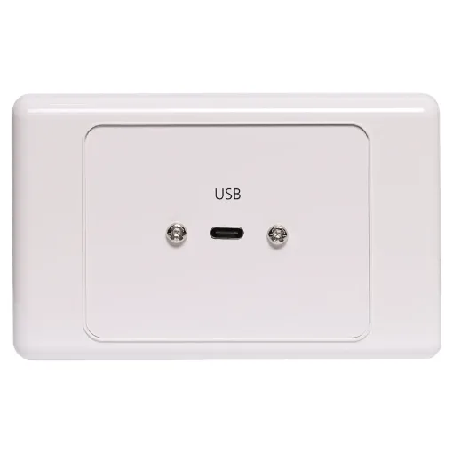 Flylead wallplate fitted with USB Type C.