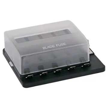 These holders use standard automotive blade fuses.
150A screw terminal input and 6.3mm spade outputs
(25A per circuit max). 32V DC max. Not suitable for
use with S 5540 series resettable breakers.
S 6032 size: 47W x 86L x 36Hmm
S 6034 size: 95W x 86L x 36Hmm.