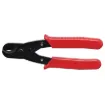 Curved jaws to easily cut through cables up to 9.5mm in diameter. Includes catch to lock handles closed when 
not in use.